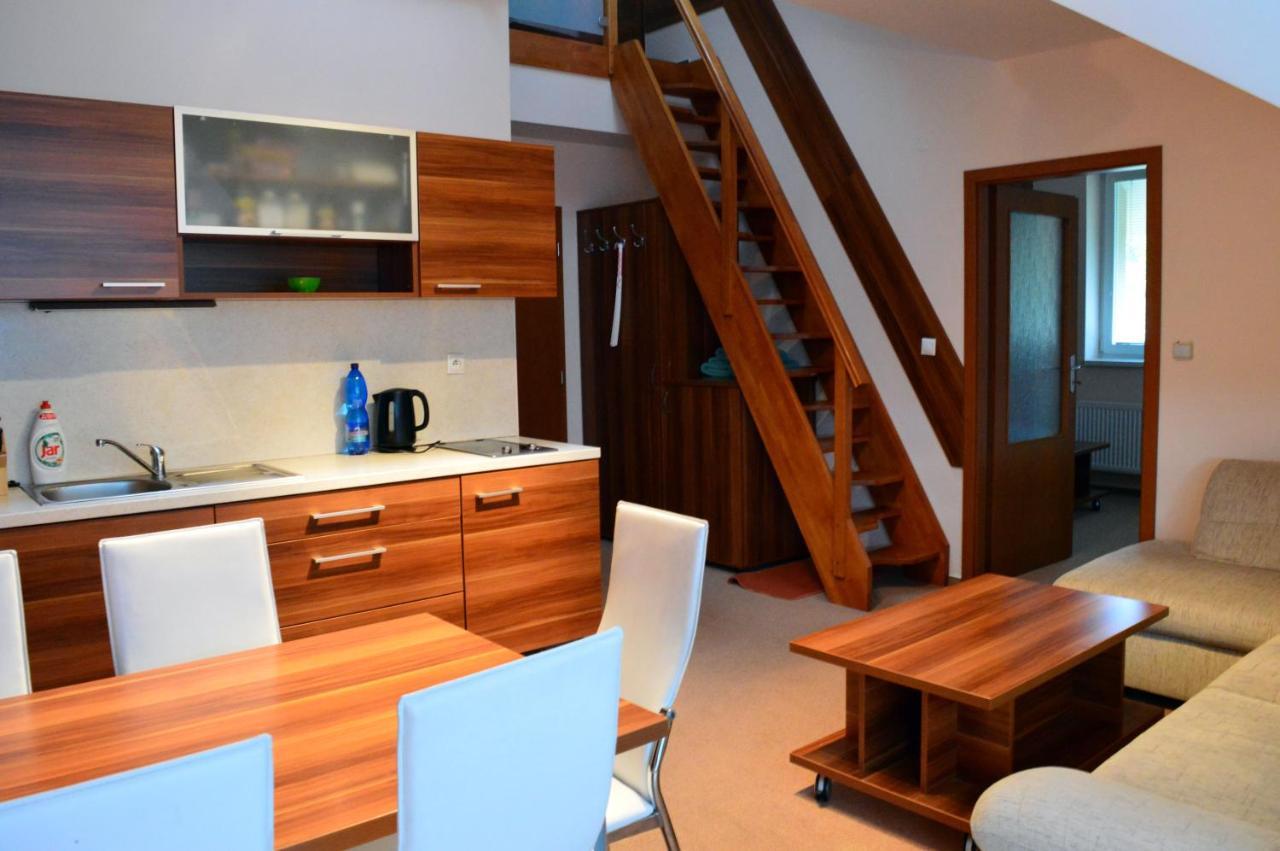 Apartmán G4 v Tatranskej Štrbe - Apartmánový dom Golem Tátracsorba Kültér fotó